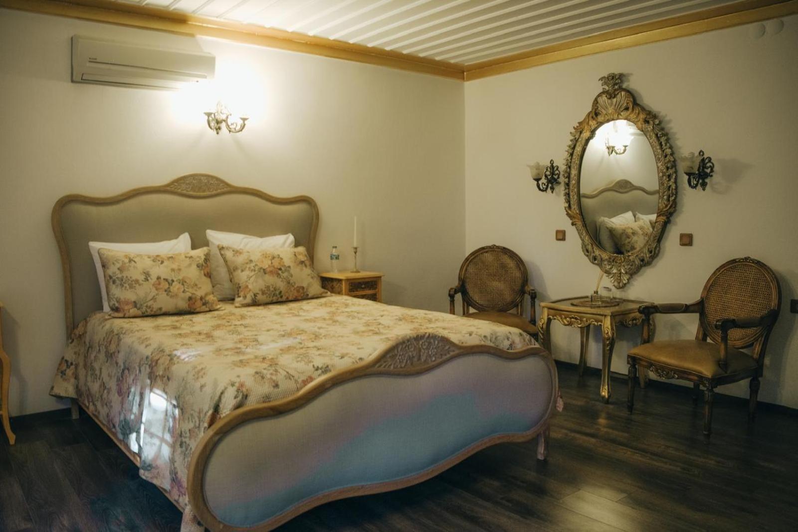Macha Boutique & Lounge Hotel
